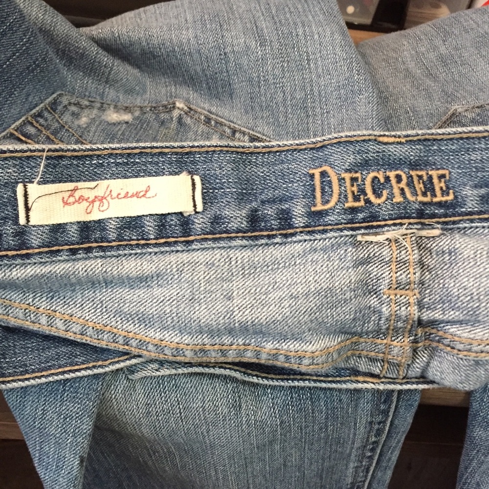 Decree Boyfriend Jeans - Picture 3 of 3